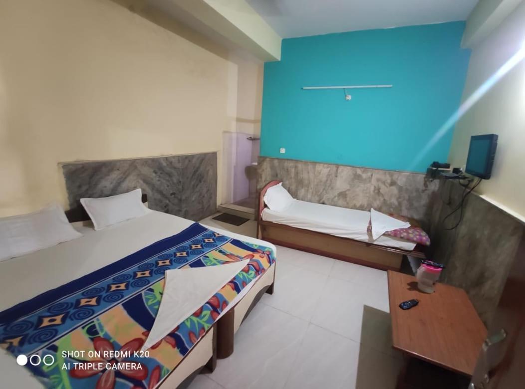 Hotel Sai Nivas Residency Hyderabad Exterior photo